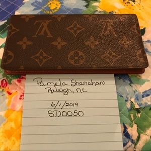 Authentic Louis Vuitton Checkbook Cover Mint